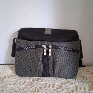 BAGGALLINI ....Black and Gray Belt Bag with Adjustable Strap  NWOT